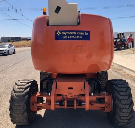 Plataforma Elevatória (PEMT / PTA) JLG 450AJ