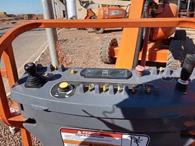 Plataforma Elevatória (PEMT / PTA) JLG 600AJ